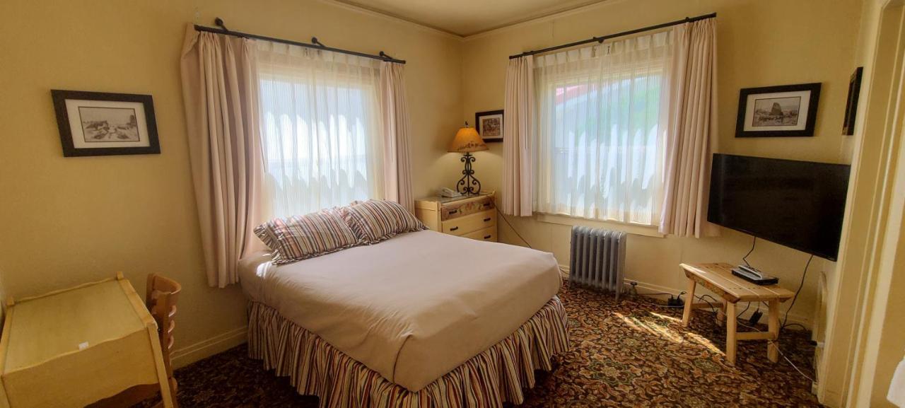 Historic Dow Hotel Lone Pine Luaran gambar