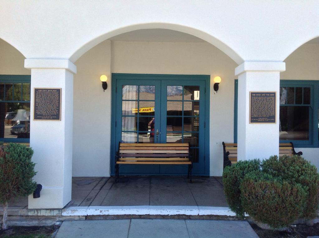 Historic Dow Hotel Lone Pine Luaran gambar